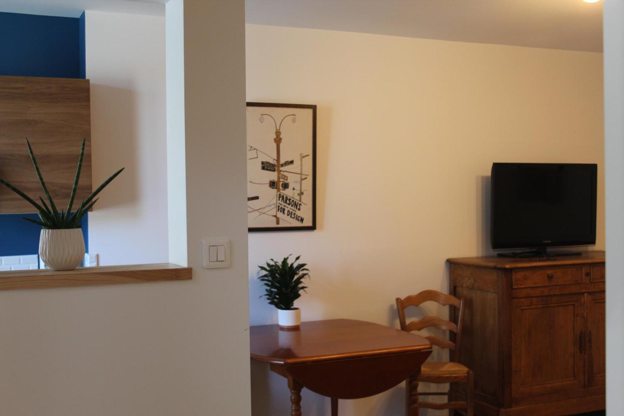 Comfortable Village Apartment In Barbieres With Access To Large Garden With Beautiful Views エクステリア 写真