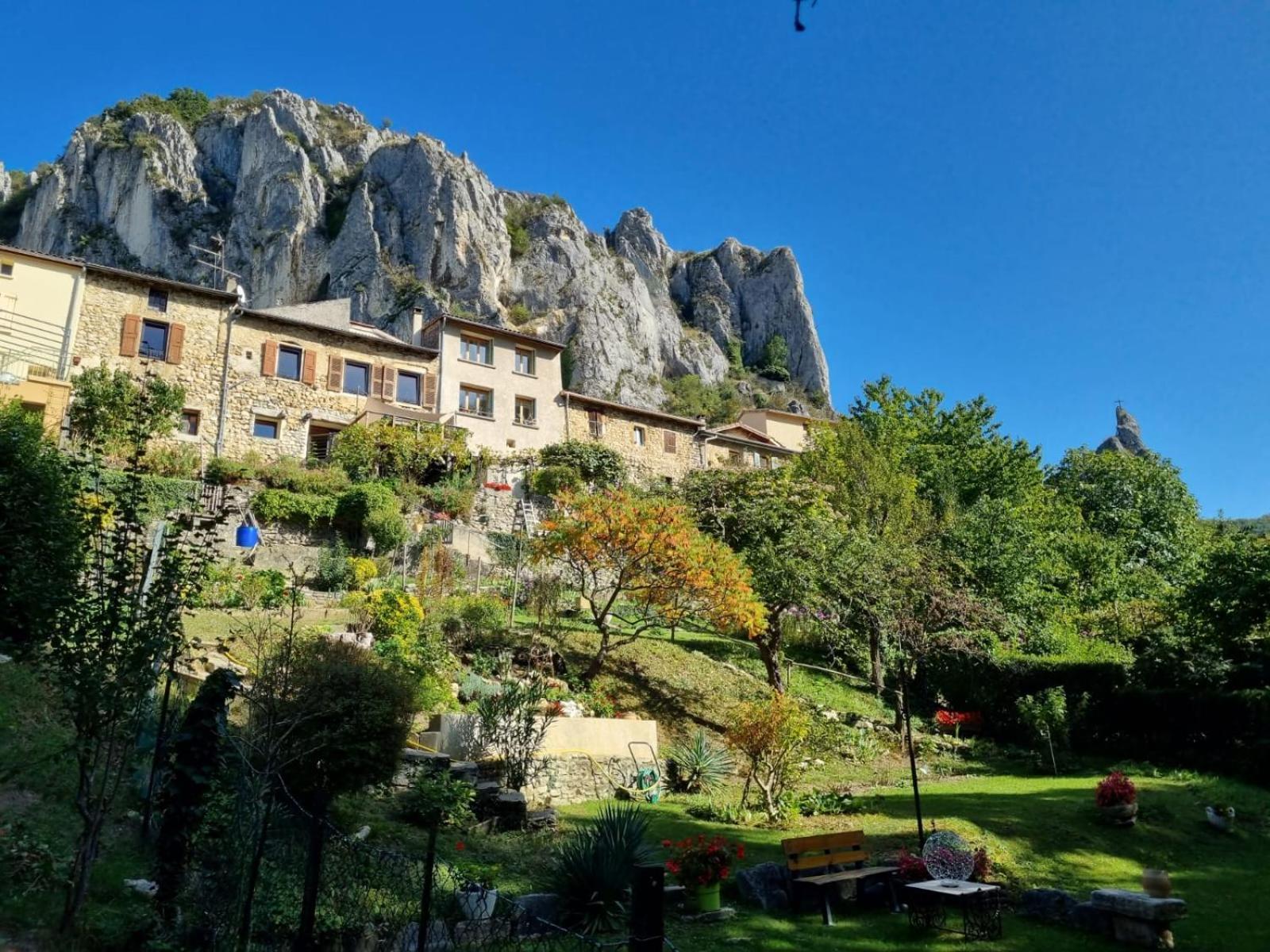 Comfortable Village Apartment In Barbieres With Access To Large Garden With Beautiful Views エクステリア 写真
